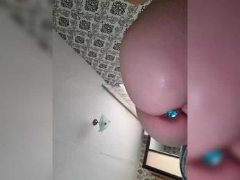 Lilitl webcam model stream image