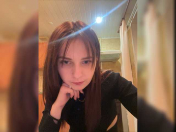 KiraxPink webcam model stream image