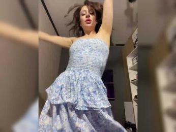 Azilanomi webcam model stream image