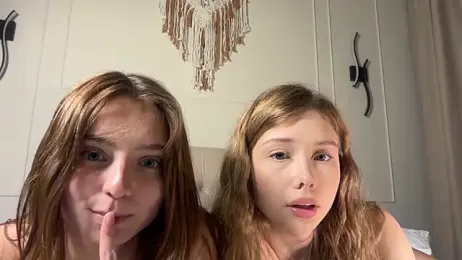 _floret_joy_ webcam model stream image