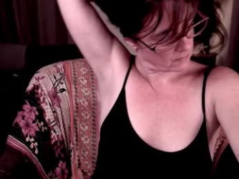 raven_feathers webcam model stream image