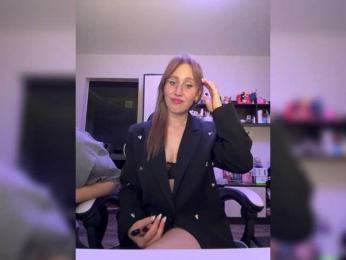 Durnaya_kis webcam model stream image