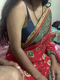 hottiess69 webcam model stream image