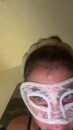 Crystal9898 webcam model stream image
