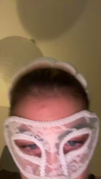 Crystal9898 webcam model stream image