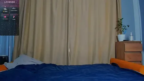 _Lora_Palmer webcam model stream image