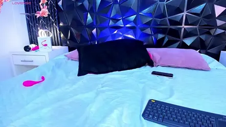 StephanAndSamantha webcam model stream image