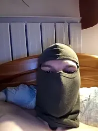 BottomB95@xh webcam model stream image