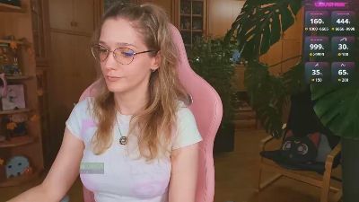 LunaNicole webcam model stream image