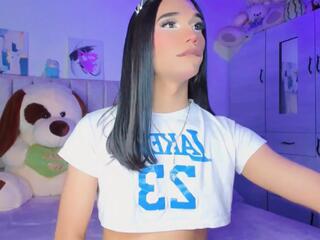 Monique Prince webcam model stream image