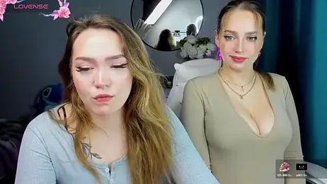 YaraKroft_ webcam stripchat model stream image