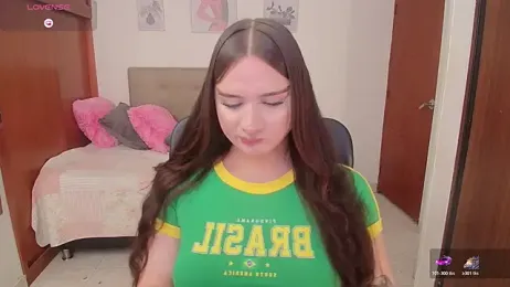 Miley_Baker webcam stripchat model stream image