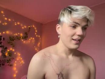 moonflamek webcam model stream image