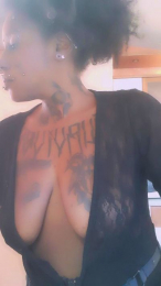 BlackWitchSG webcam model stream image