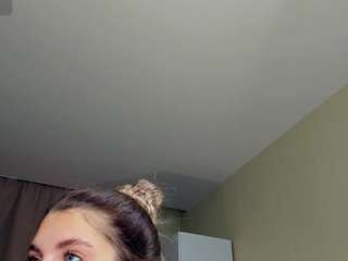 lorrilivernoche webcam model stream image