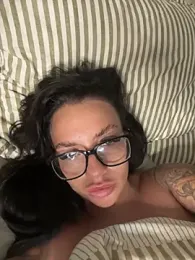 BELLABLACKXUK webcam model stream image