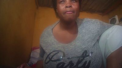 Neliswa webcam model stream image