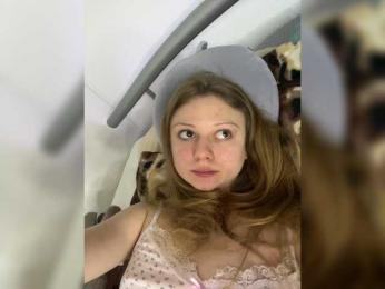 VixyVee webcam model stream image