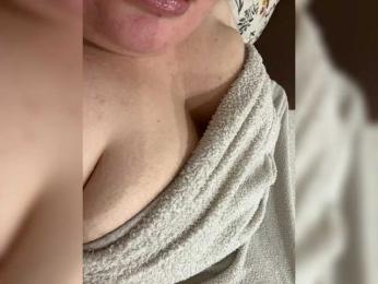 Swettypussy69 webcam model stream image