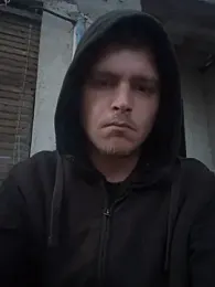 Andrewhootxx webcam model stream image