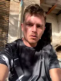 Andrewhootxx webcam model stream image