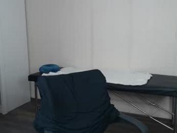 leoackerman webcam model stream image