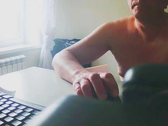 solder-3 webcam model stream image