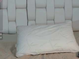 littleissues webcam model stream image