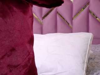 littleissues webcam model stream image