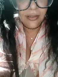 PichyPrettyPussy webcam model stream image