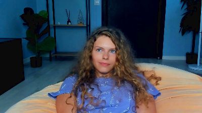 FalineCleverley webcam model stream image
