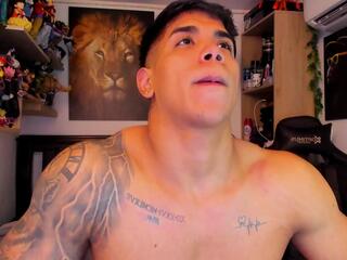 William Dracko webcam model stream image