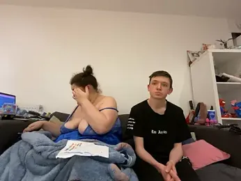 curvy_crystal webcam model stream image