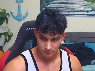 Emilio Reynolds webcam model stream image