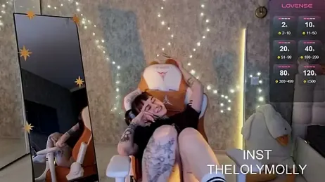LolyMolli webcam model stream image