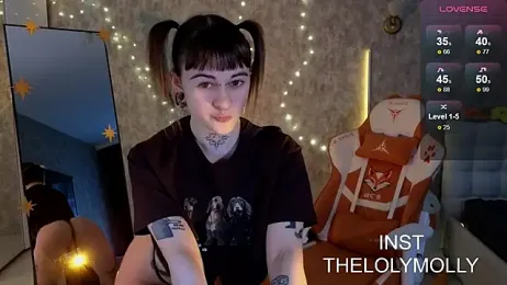 LolyMolli webcam model stream image