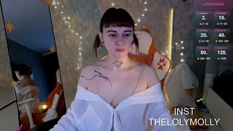 LolyMolli webcam model stream image