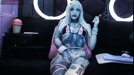 TyphoidMary webcam model stream image