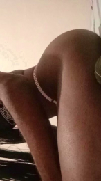 Soyotelo webcam model stream image