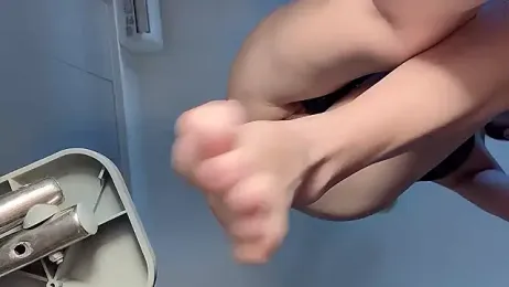 Krismil3 webcam model stream image
