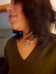 Goldenlace webcam model stream image