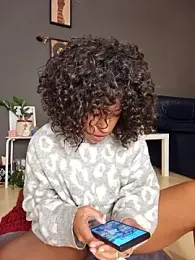 Goldenlace webcam model stream image