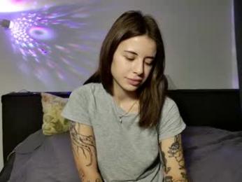 lucyrait webcam model stream image