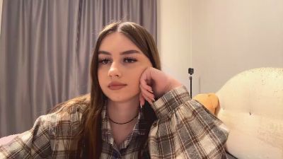 ShemekaDickert webcam cam4 model stream image