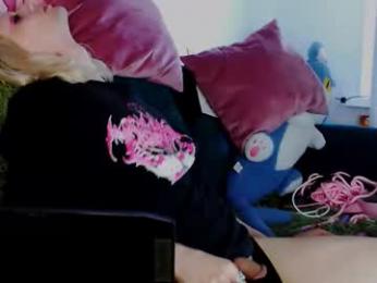 alien_bella webcam model stream image