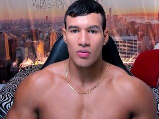 Cris Cruz webcam model stream image