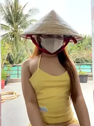 BabyThree_ webcam model stream image