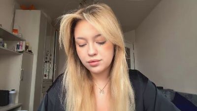 DaisyWingo webcam cam4 model stream image