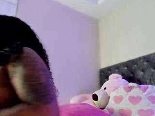 sweet-tooth webcam model stream image