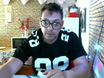 real_coupl3 webcam model stream image